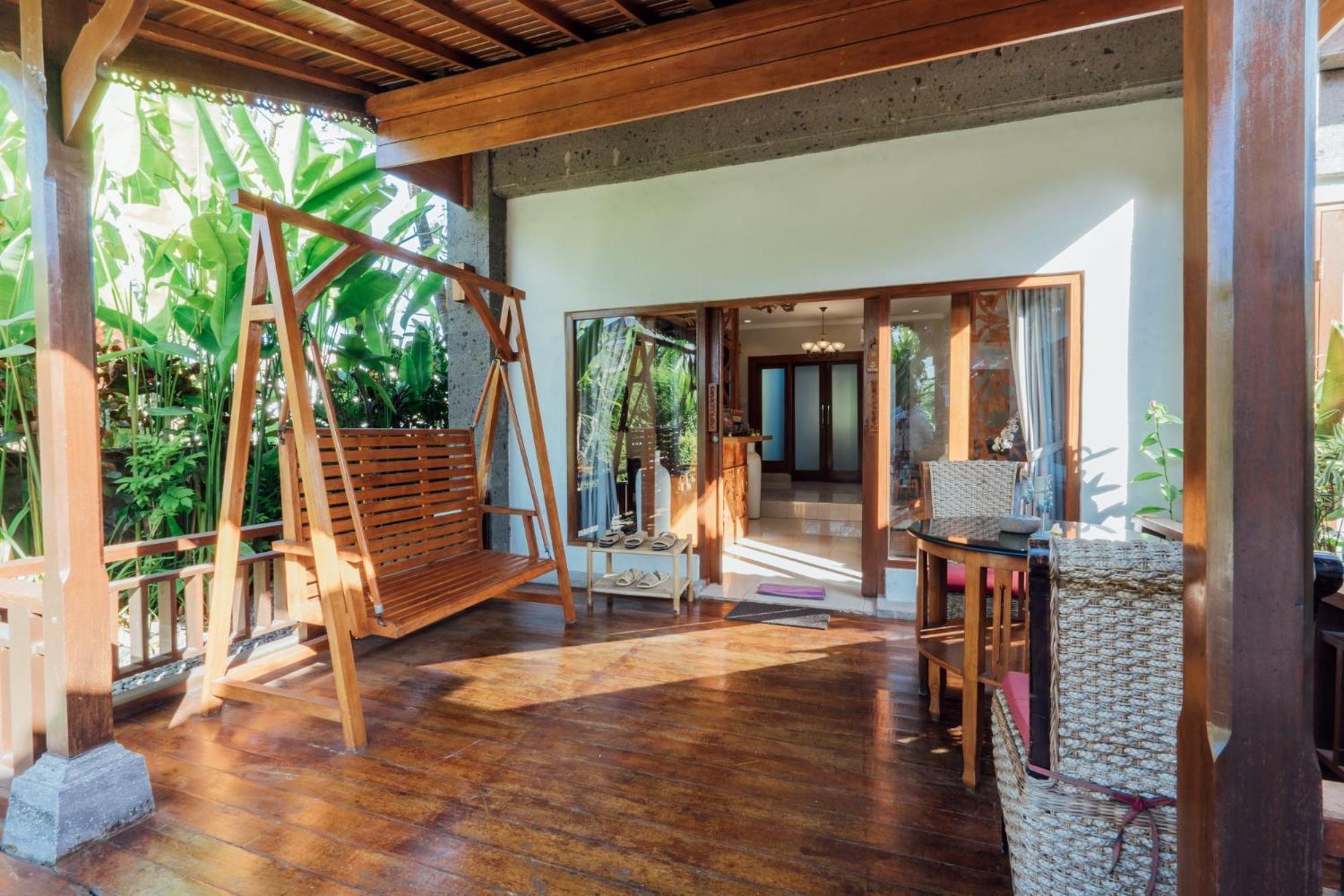 Desa Swan Villas & Spa, Keramas Kültér fotó